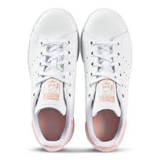 Play every game like it's your last in a pair of adidas shoes. Adidas Originals Stan Smith Sneakers White And Pale Pink Babyshop Com