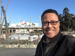 What is the value and origin of this item found in the trash at the  Pasadena, California Rose Bowl flea market?