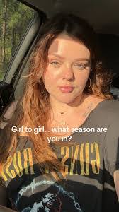 Alexis Cobb's Instagram, Twitter & Facebook