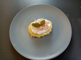 Blinis De Pommes De Terre Et Creme De Cyril Lignac Mes Meilleures Recettes Faciles Meilleur Recette Recette Apero Facile Recette Facile