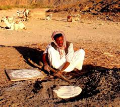 Making Bread Bedouin Style Western Desert Egypt Life In Egypt Egypt Food Sculpture