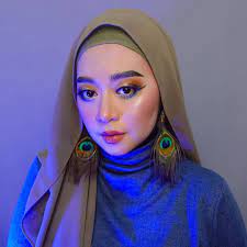 Ini Vindy Biodata Profil Fakta Agama Umur Karir Beauty Vlogger