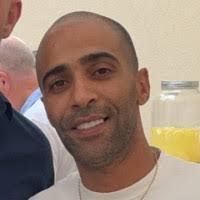 100+ perfiles de «Douich»