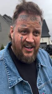 Farm life 🚜 First it was cows 🐄! Now Jelly Roll's got his own donkey 🐴  His and Bunnie's farm is getting bigger by the day 🐴🚜 #jellyroll  #countrymusic