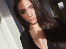 Ashley Violet-Marie Mateus (@AshVioletMarie)