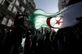 Nous vous souhaions de passer de bons moments et d'agréables dicussion dans le respect et la courtoisie. En Algerie La Liberte De Soolking Devient L Hymne De Manifestants Le Huffpost