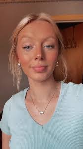 Becky Knowles's Instagram, Twitter & Facebook