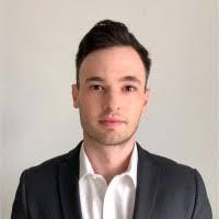 Dani Sutton's Instagram, Twitter & Facebook