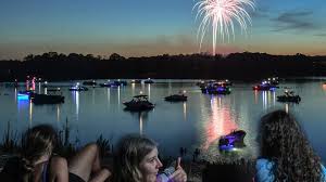 America ein 4th July Celebrashon dem for Ghanafoɔ