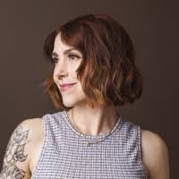 Jennifer Buckmaster's Instagram, Twitter & Facebook