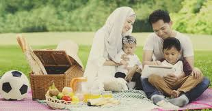 Jumlah nafkah yang dikemukakan seorang bapa untuk anaknya menerima pelbagai reaksi di perkongsian mengenai jumlah nafkah yang dicadangkan oleh seorang bapa selepas berkahwin dua tular di artikel berkaitan: Apa Hukum Keluar Dengan Bekas Isteri Bersama Anak Kecil