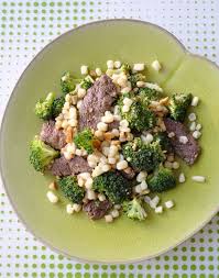 Bœuf Saute Au Mais Brocoli Et Cacahuetes Saute De Boeuf Plat Principal Recette Thailandaise