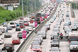 Kemalangan di jalan raya 1.0. Amalkan Pemanduan Berkhemah Di Jalan Raya Mycompass
