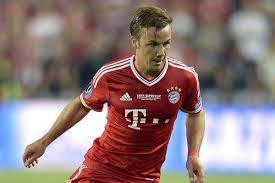 Borussia Dortmund Wegen Bayern Wechsel Polizeieinsatz Am Gotze Haus