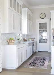 Large fruit bowls, bread baskets, cookie jars and even canned goods like jams, jellies and other stores can create a bright, colorful and inviting kitchen countertop design. 9 Simple Tips For Styling Your Kitchen Counters Zdesign At Home