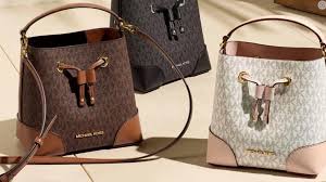 Túi Michael Kors có đáng tiền? Có nên mua túi Michael Kors không?