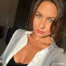 Lily Donovan (@LilyDonovan1)