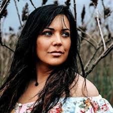 Becky Ouimette's Instagram, Twitter & Facebook