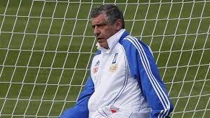 Fernando santos, seleccionador nacional, não abdica de querer ser campeão do mundo, mas esfria esse ímpeto com a necessidade de levar muito a sério a. Former Greece Coach Santos Takes Charge Of Portugal Tsn Ca