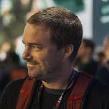 Sean Houghton's Instagram, Twitter & Facebook