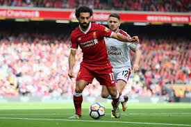 ويمر صلاح بأسوأ مواسمه مع حامل اللقب ليفربول الذي تجرع هزائم متتالية في بطولة الدوري، أدت به إلى التقهقهر للمركز الثامن، وهو ما يعني أنه قد لا يستطيع التأهل إلى أي بطولة أوروبية الموسم المقبل. Ø´Ø§Ù‡Ø¯ Ø¨Ø§Ù„ÙÙŠØ¯ÙŠÙˆ ÙƒÙŠÙ Ù†Ø¬Ø­ Ù…Ø­Ù…Ø¯ ØµÙ„Ø§Ø­ ÙÙŠ ØµÙ†Ø§Ø¹Ø© 3 Ø£Ù‡Ø¯Ø§Ù ÙÙŠ Ù…Ø¨Ø§Ø±Ø§Ø© ÙˆØ§Ø­Ø¯Ø© Ø£Ø±ÙŠØ¨ÙŠØ§Ù† Ø¨Ø²Ù†Ø³