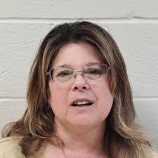 Amber Crook's Instagram, Twitter & Facebook