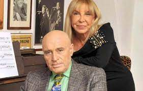 La donna era ricoverata in terapia intensiva, la famiglia mantiene il massimo riserbo. Lutto Per Edoardo Vianello E Wilma Goich E Morta La Figlia Susanna