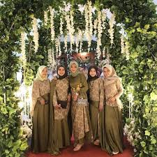 Apa jenis hadiah kado pernikahan yang istimewa tapi murah untuk pasangan pengantin baru? Inspirasi Spesial 37 Contoh Kado Untuk Pernikahan