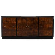 I know nothing about furniture, but i've been around this site long enough to know that it should be worth way well, i am really late to this party, but i just stumbled on this while doing some research on vintage henredon scene one collection. Henredon Scene 3 23 For Sale On 1stdibs