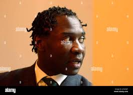 BARRISTER,JOHN HURLOCK IN HIS CHAMBERS,BEDFORD ROW. 8/8/02 PILSTON Stock  Photo