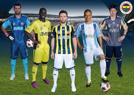 Fenerbahçe'de yeni sponsor puma ile resmi imzalar atıldı. Fenerbahce Yeni Sezon Formalari Tanitildi Barcin Sportmen Blog