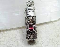Stash Necklace Sterling Silver Prayer Box Necklace Silver Filigree Pill Box Pendant Poison Necklace Secret Stash Pendant Ash Pendant Prayer Box Necklace Red Garnet Necklace Sterling Silver Filigree