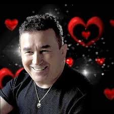 OS MEUS OLHOS VERMELHOS