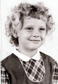 Linda Spinks's Instagram, Twitter & Facebook