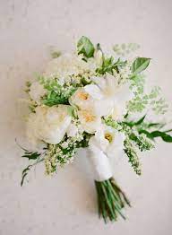 Wedding styles come and go, but white never goes out of style: 57 Innocently Beautiful White Bridal Bouquets Weddingomania