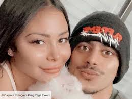 En parallèle à la télévision, la belle brune n'oublie pas les . 2022 Greg Yega And Maeva Ghennam As A Couple The Stars Of The Marseillais Let The Doubt Settle