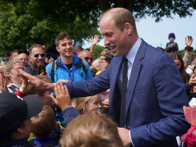 Prince William's adorable six-word response for young boy who had no idea  who he was - The Mirror