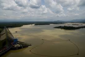 Waduk gajah mungkur) is a water reservoir located at pokohkidul in the wonogiri regency, central java, of indonesia. Pintu Air Waduk Gajah Mungkur Dibuka Republika Online