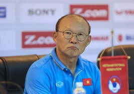 Chanatip songkrasin menggila, thailand ungguli vietnam di babak pertama saya tidak ingin menyebut wasit. Coach Park Hang Seo Vietnamese Players Have Experience In Playing Against West Asian Teams Football Tribe Asia