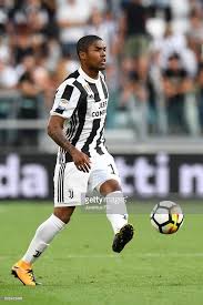 Douglas Costa Of Juventus In Action During The Serie A Match Between Juventus And Cagliari Calcio At Allianz Stadium On August 1 Juventus Futbol Calcio Serie A