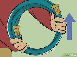 For best results, use tape along with foam pipe wrap. 3 Ways To Keep An Rv Water Hose From Freezing Wikihow
