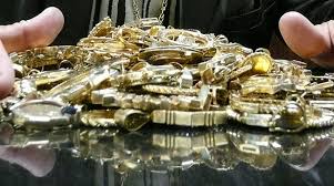 Il banco dei pugni segue la vita quotidiana della famiglia gold: Il Banco Dei Pugni Blaze