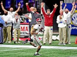 Alvin kamara on playing at alabama with derrick henry, tj yeldon & kenyan drake | club shay shay. Devonta Smith Is Best Of Alabama Football S Wide Receiver Legacy Sports Illustrated