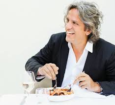 Sassuolo & italy national team manu.locatelli98@gmail.com. Lo Chef Giorgio Locatelli E La Figlia Una Sfida Cucinare Per Lei Allergica Corriere It
