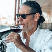 Brad Tonkin's Instagram, Twitter & Facebook