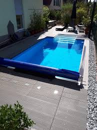 Der Pool Wurde Selbst Gebaut Der Gemauerte Rohbau Wurde Mit Spezieller Dicker Schwimmbadfolie Ausgekleidet Und Bahnenweise Schwimmbad Bauen Pool Gartenpools