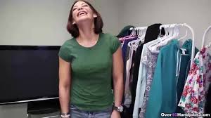 Super Sexy Mature Woman Handjob by Over 40 Handjobs