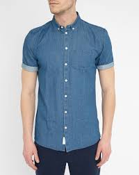 Chemise carreaux homme veste en jean homme vetements styles de mode pour hommes chemise en jean vestimentaire habillement homme tenue tendance mode homme. Denim 15 Chemises En Jeans Homme Pour Un Look Tendance Blog Mode Pour Homme Rienasemettre Fr