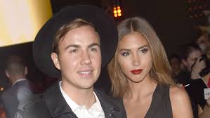Mario Gotze Und Ann Kathrin Brommel Haben Sich Auf Mallorca Das Ja Wort Gegeben