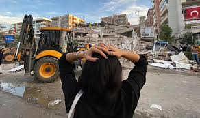 Gibi soruların yanıtları yoğun bir şekilde arama motorlarında araştırılıyor. Son Dakika Izmir Depremi Ile Ilgili 22 Kisiye Gozalti 17 Kamu Gorevlisine Sorusturma